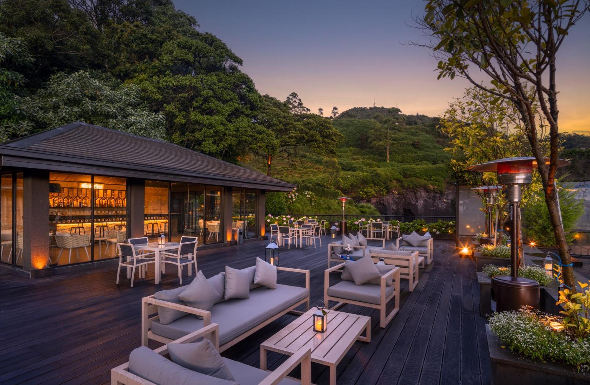 The Golden Ridge Hotel Nuwara Eliya Exterior photo